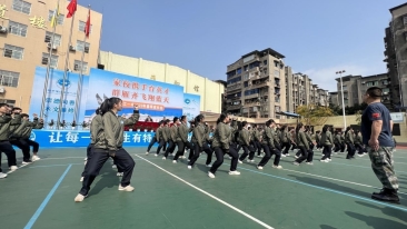 男人把鸡鸡放在女人屁眼子雁江教育 | “一校一品”特色教育 “点亮”多彩校园